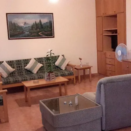 Georgias شقة *